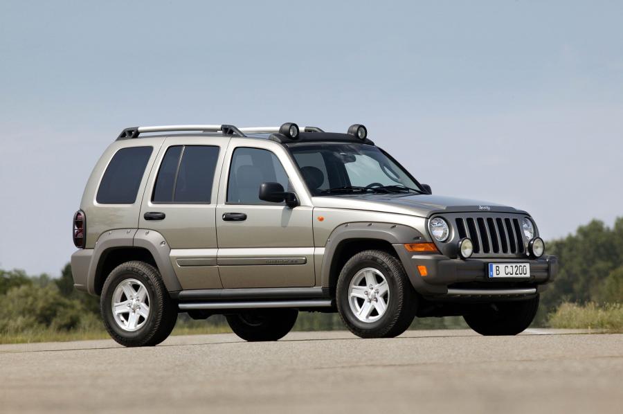  Jeep Cherokee Renegade 2005 года  (фото 24 из 26)